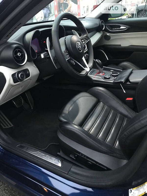 Седан Alfa Romeo Giulia 2018 в Киеве