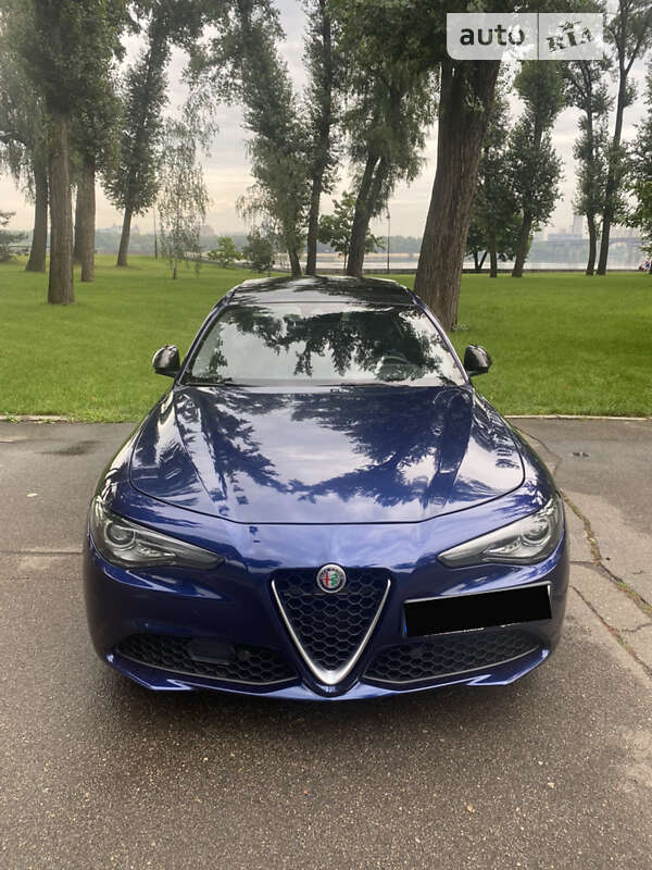 Седан Alfa Romeo Giulia 2018 в Киеве
