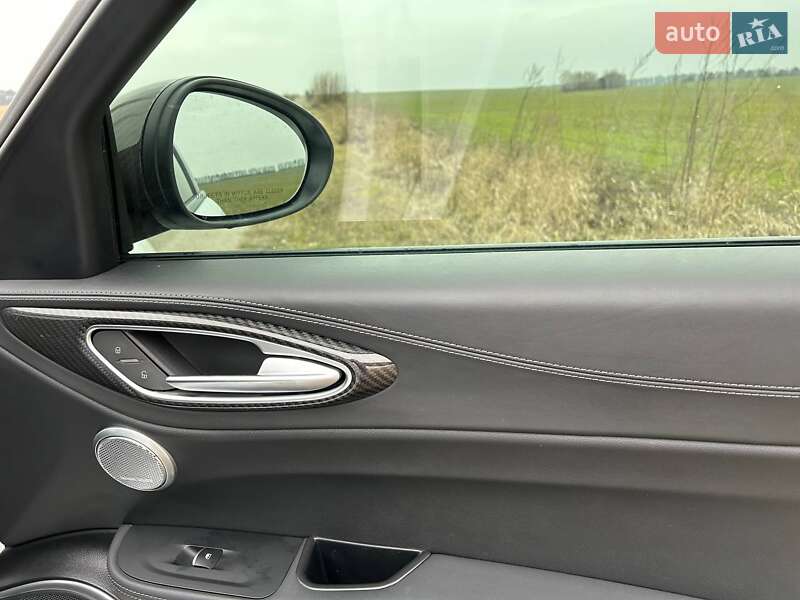 Седан Alfa Romeo Giulia 2019 в Киеве