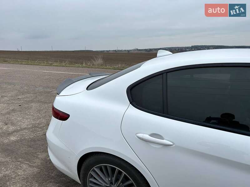 Седан Alfa Romeo Giulia 2019 в Киеве