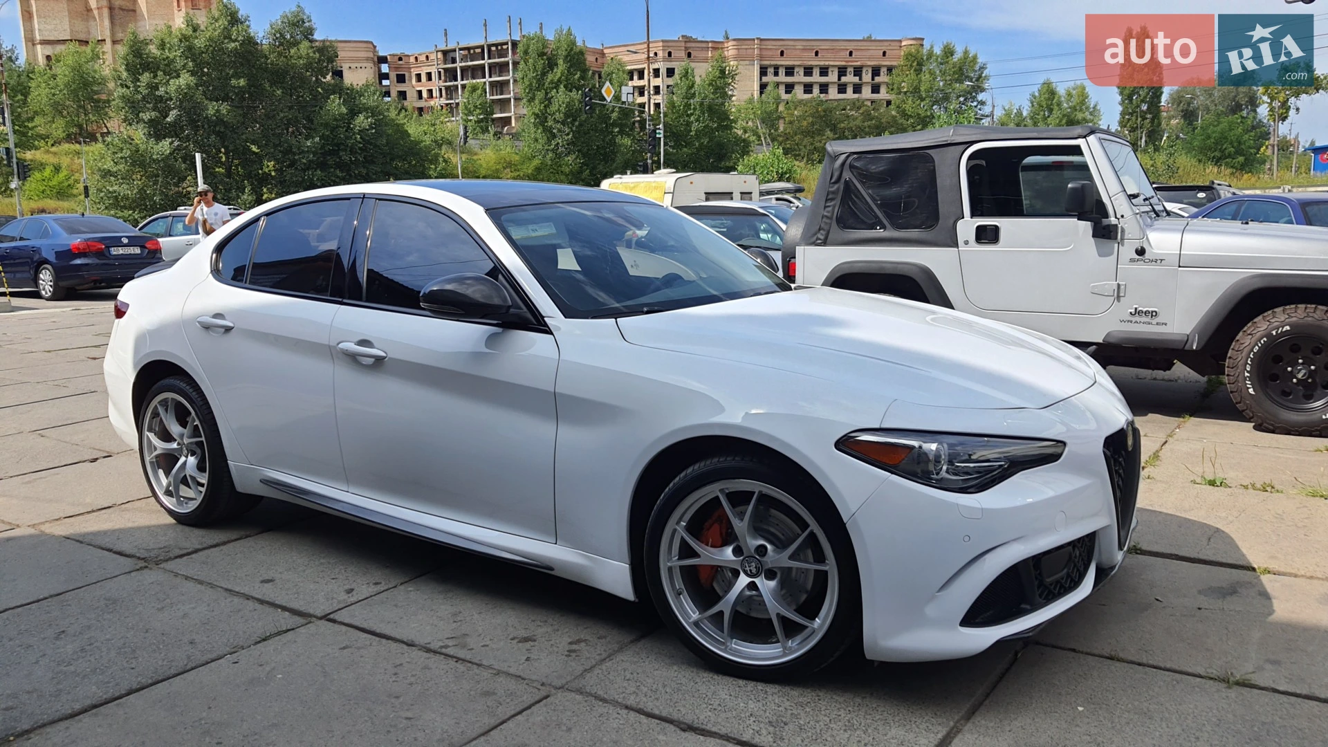 2017 Alfa Romeo Giulia - мініатюра 11