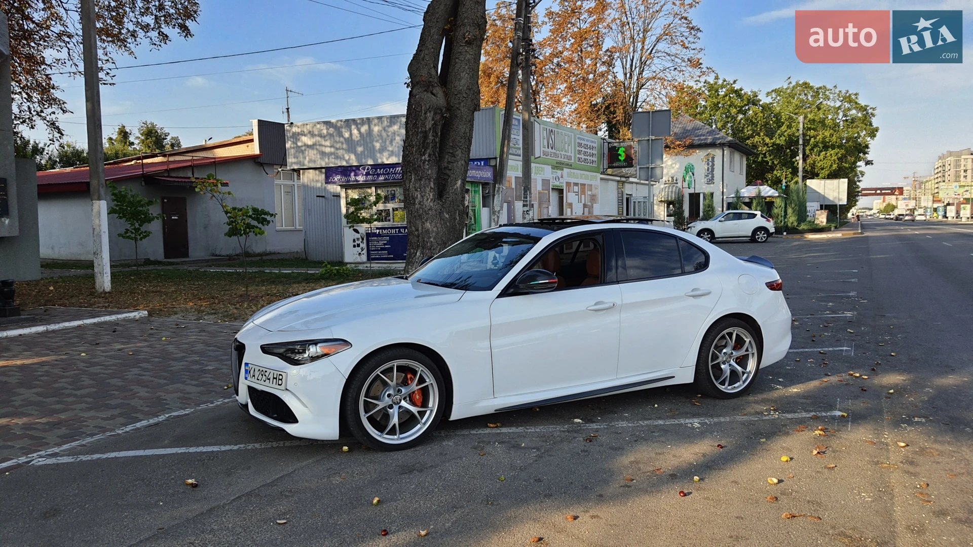 2017 Alfa Romeo Giulia - мініатюра 15