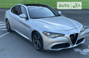 Седан Alfa Romeo Giulia 2017 в Киеве