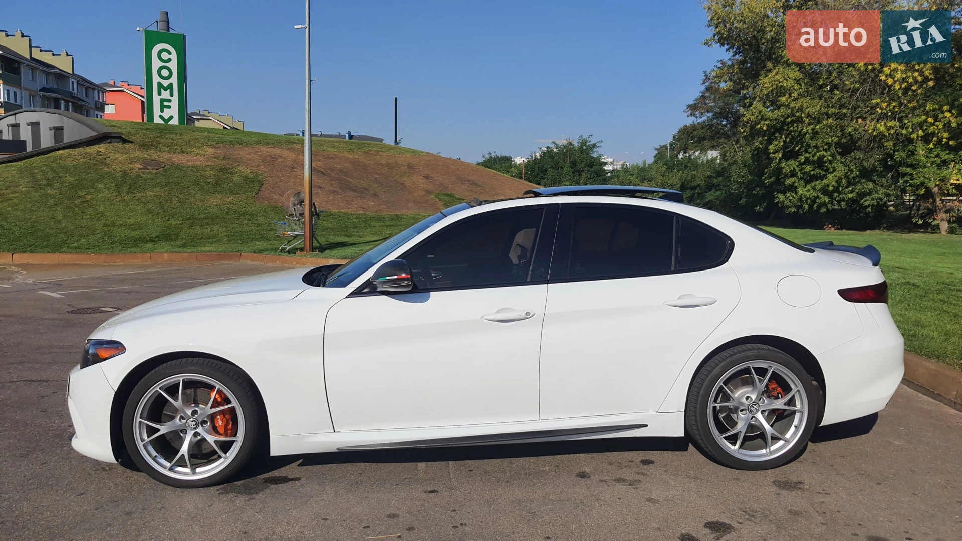 2017 Alfa Romeo Giulia - мініатюра 14
