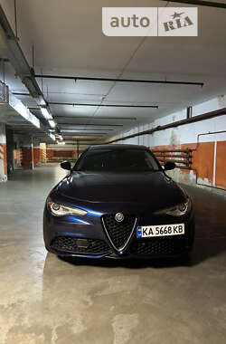 Седан Alfa Romeo Giulia 2016 в Києві