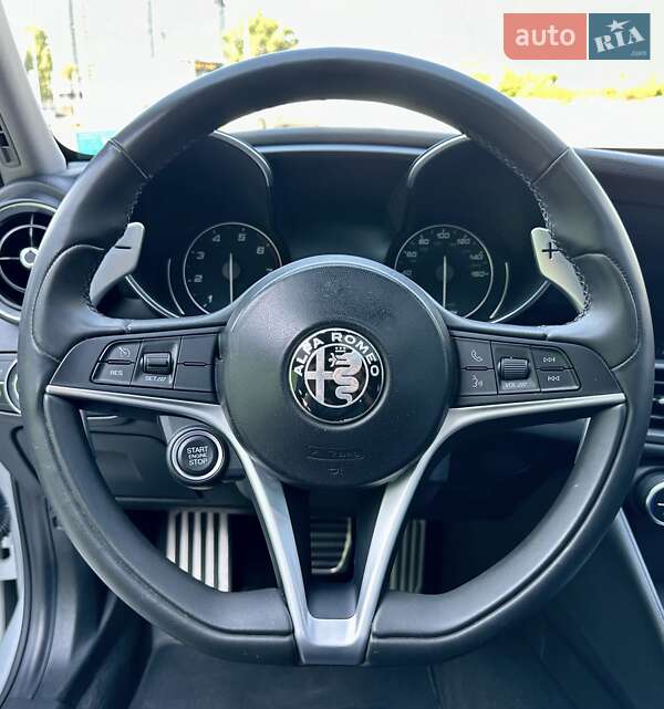 Седан Alfa Romeo Giulia 2017 в Харкові