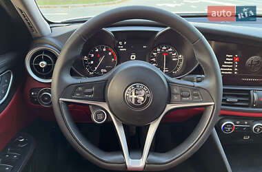 Седан Alfa Romeo Giulia 2017 в 