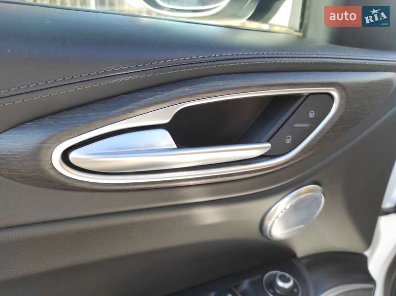 Седан Alfa Romeo Giulia 2022 в Кропивницком