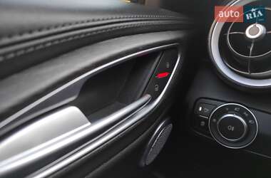 Седан Alfa Romeo Giulia 2022 в 