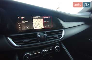 Седан Alfa Romeo Giulia 2022 в 