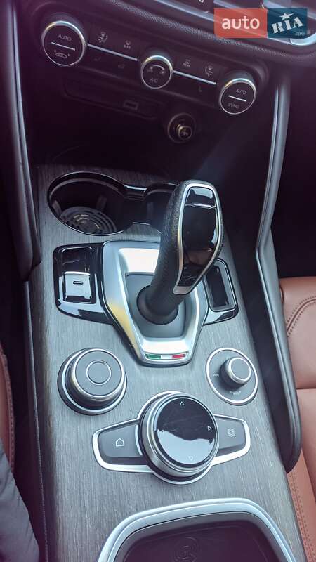 Седан Alfa Romeo Giulia 2022 в Кропивницком