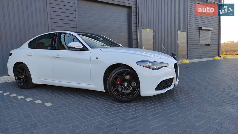 Седан Alfa Romeo Giulia 2022 в Кропивницком