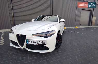 Седан Alfa Romeo Giulia 2022 в 