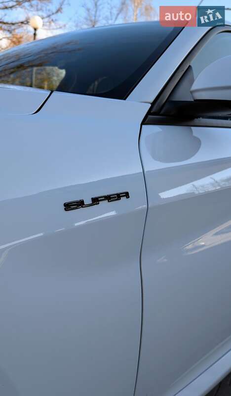 Седан Alfa Romeo Giulia 2016 в Києві
