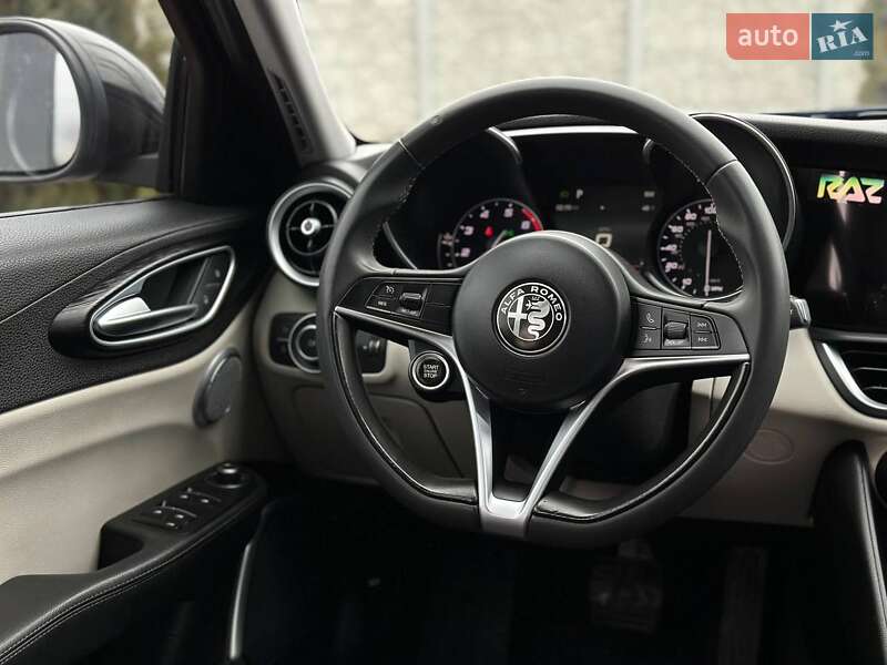 Седан Alfa Romeo Giulia 2017 в Кривом Роге