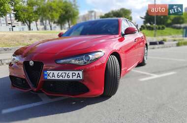 Седан Alfa Romeo Giulia 2021 в 