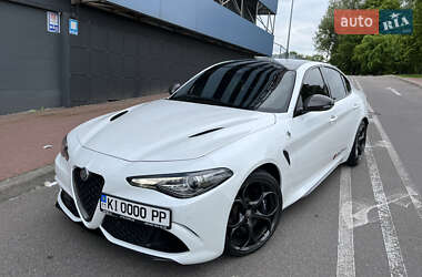 Седан Alfa Romeo Giulia 2017 в 