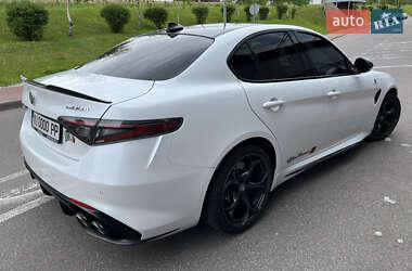 Седан Alfa Romeo Giulia 2017 в 