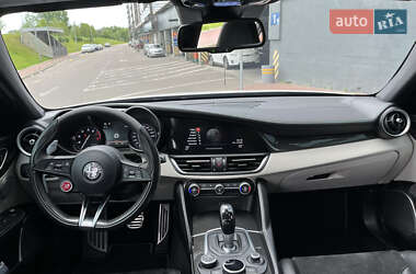 Седан Alfa Romeo Giulia 2017 в 