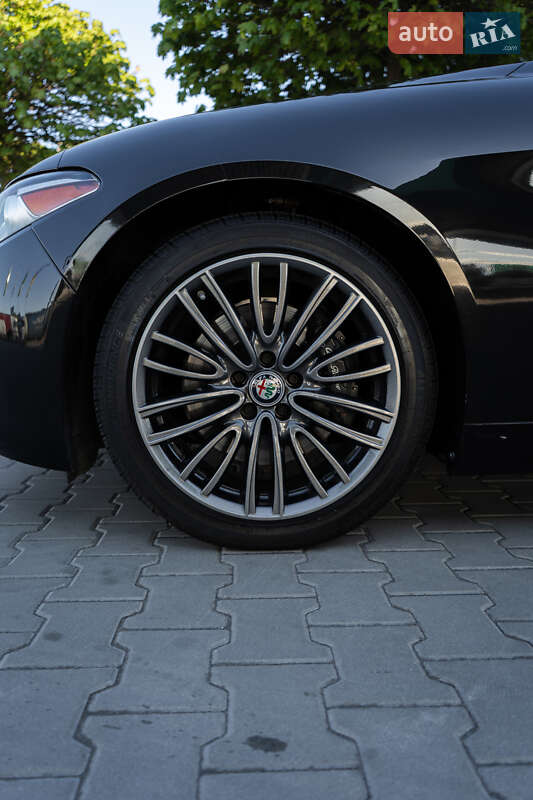 Седан Alfa Romeo Giulia 2016 в Львові