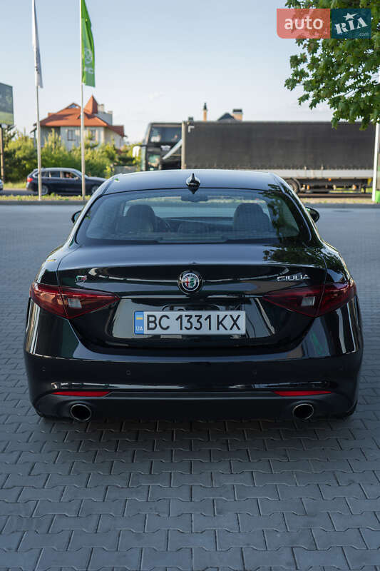 Седан Alfa Romeo Giulia 2016 в Львові