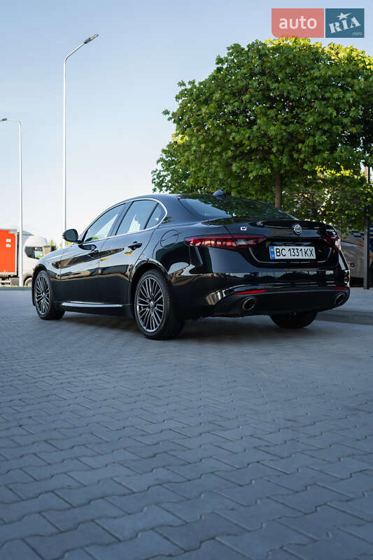 Седан Alfa Romeo Giulia 2016 в Львові