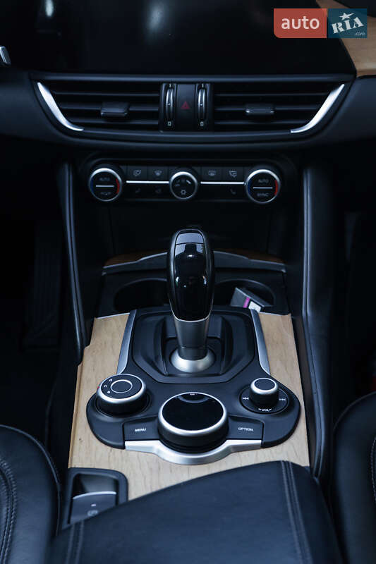 Седан Alfa Romeo Giulia 2016 в Львові