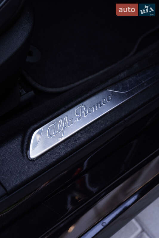 Седан Alfa Romeo Giulia 2016 в Львові