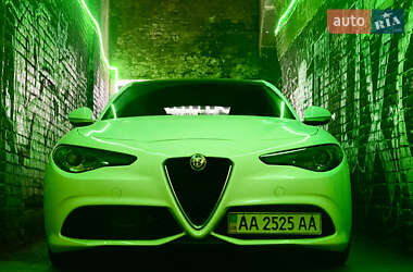 Седан Alfa Romeo Giulia 2020 в Киеве