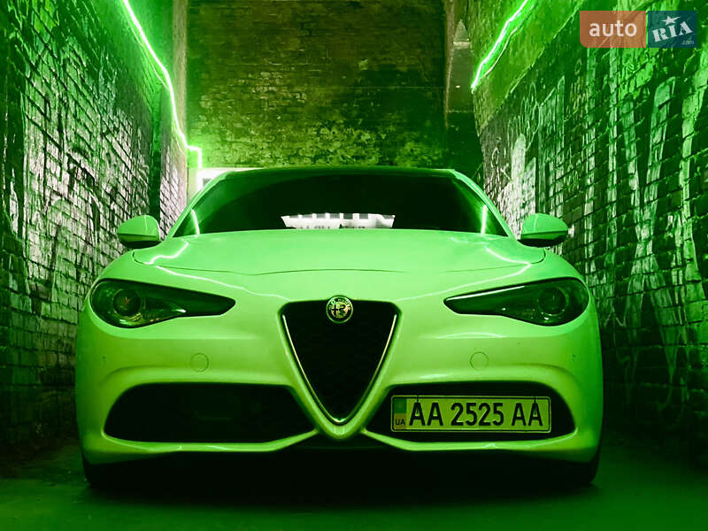 Седан Alfa Romeo Giulia 2020 в Києві