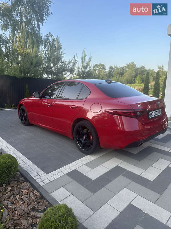 Седан Alfa Romeo Giulia 2018 в Львові