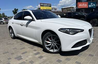 Седан Alfa Romeo Giulia 2017 в Киеве