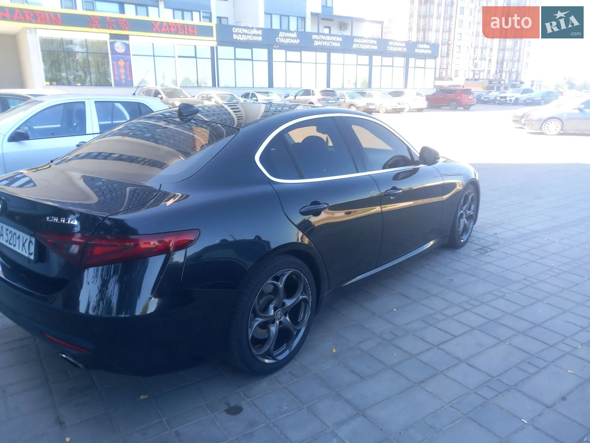 2017 Alfa Romeo Giulia - мініатюра 5