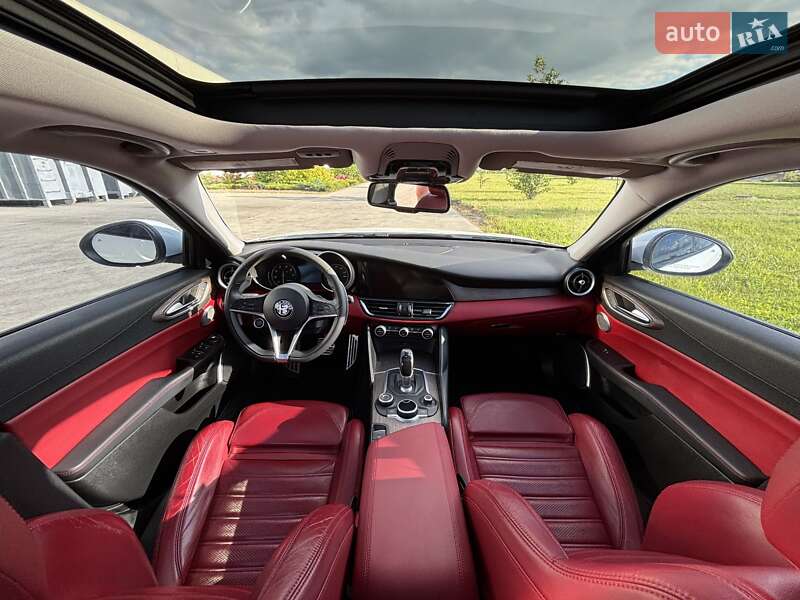 Седан Alfa Romeo Giulia 2017 в Коростене