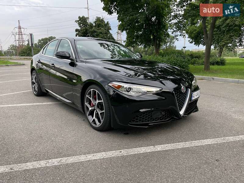 Седан Alfa Romeo Giulia 2018 в Киеве