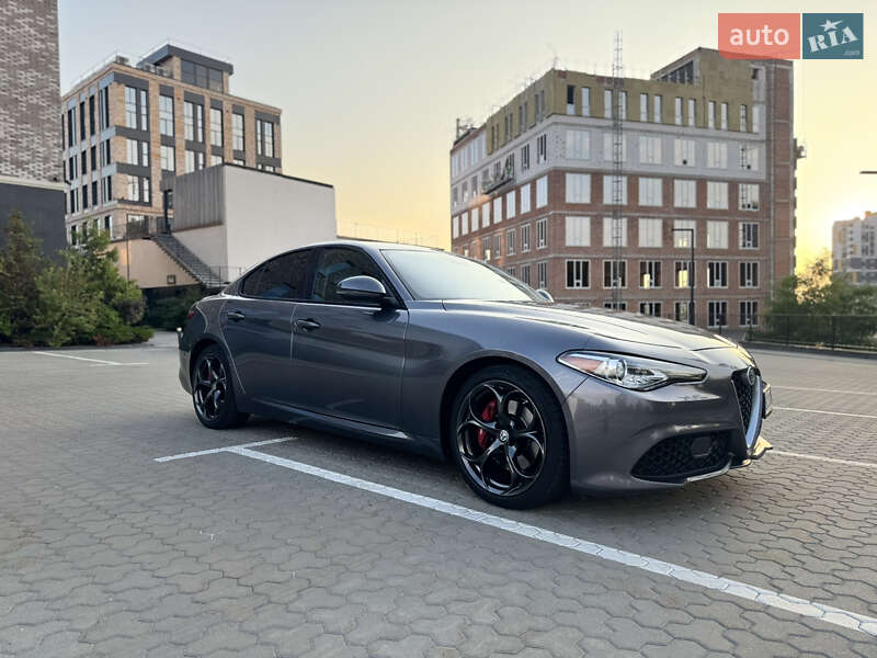 Седан Alfa Romeo Giulia 2017 в Киеве фото 4 Седан Alfa Romeo Giulia 2017 в Киеве