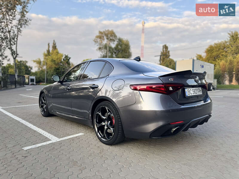 Седан Alfa Romeo Giulia 2017 в Киеве фото 13 Седан Alfa Romeo Giulia 2017 в Киеве