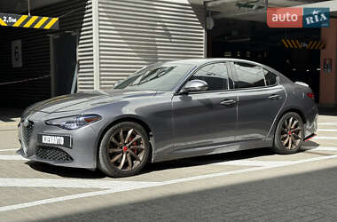 Седан Alfa Romeo Giulia 2016 в Киеве