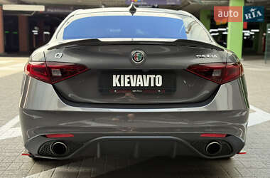 Седан Alfa Romeo Giulia 2016 в 