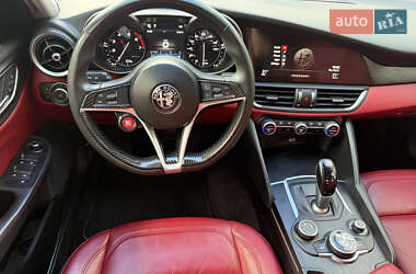 Седан Alfa Romeo Giulia 2016 в 