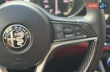 Седан Alfa Romeo Giulia 2016 в 