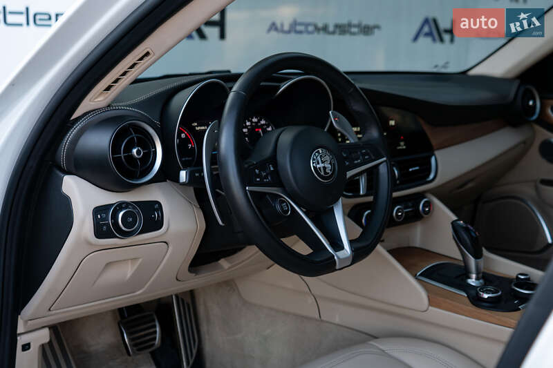 Седан Alfa Romeo Giulia 2018 в Києві