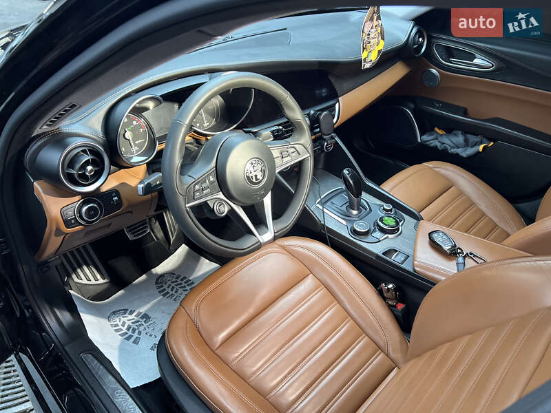 Седан Alfa Romeo Giulia 2018 в Львові