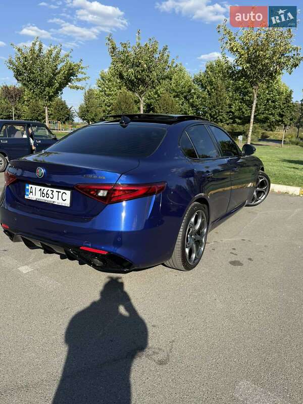Седан Alfa Romeo Giulia 2021 в Киеве фото 11 Седан Alfa Romeo Giulia 2021 в Киеве