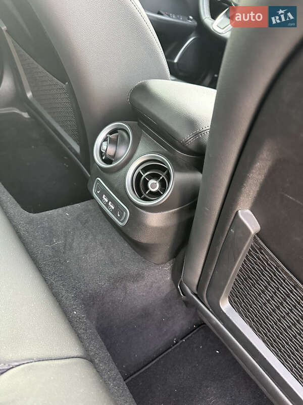 Седан Alfa Romeo Giulia 2022 в Харькове фото 10 Седан Alfa Romeo Giulia 2022 в Харькове