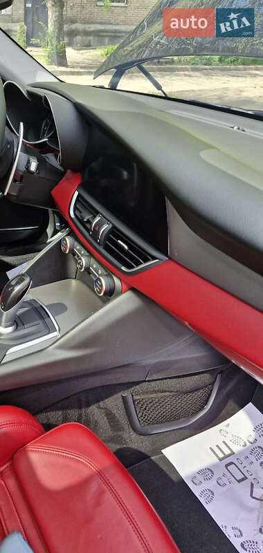 Седан Alfa Romeo Giulia 2018 в Запорожье