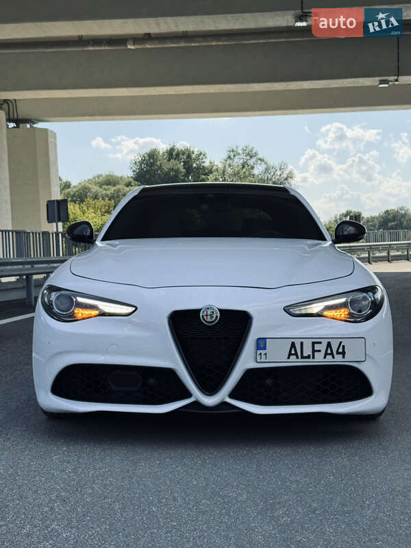 Седан Alfa Romeo Giulia 2019 в Чернигове