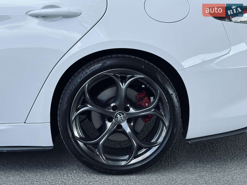 Седан Alfa Romeo Giulia 2019 в Чернигове