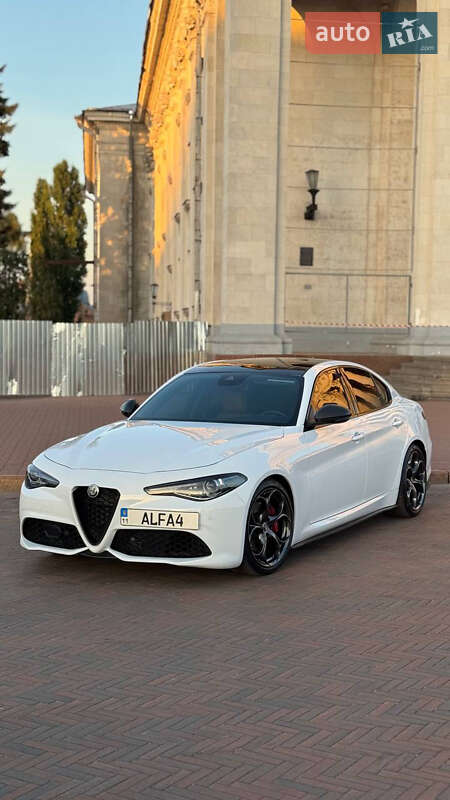 Седан Alfa Romeo Giulia 2019 в Чернигове