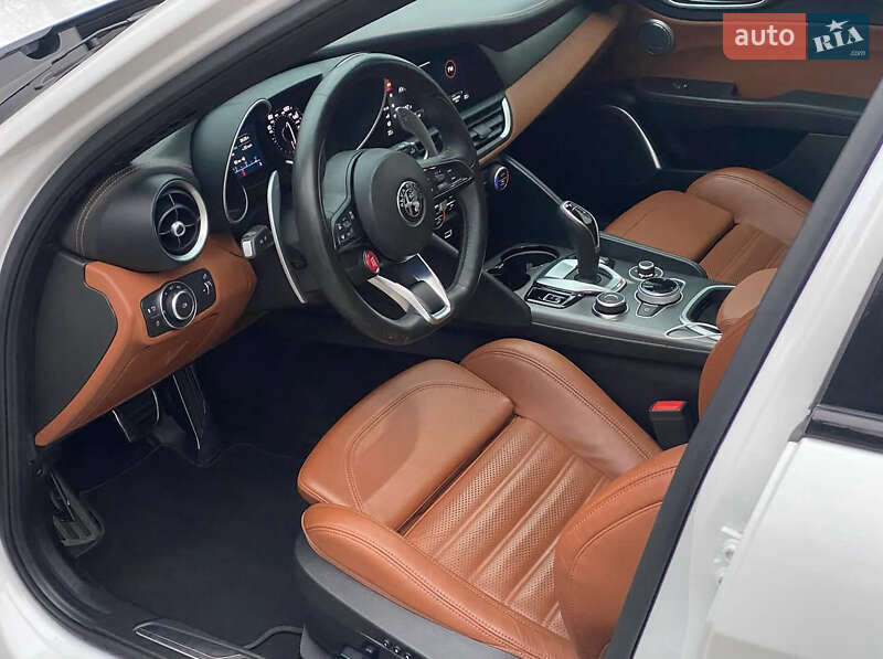 Седан Alfa Romeo Giulia 2019 в Чернигове